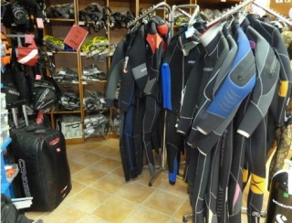  Renta de equipo de buceo 